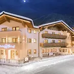 Salzburgerhof Hotel 3*