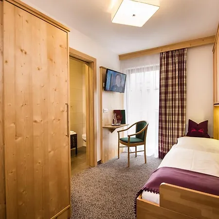 Otel Salzburgerhof Flachau