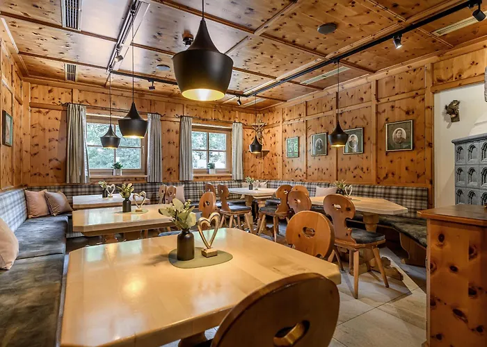 Salzburgerhof Otel 3*